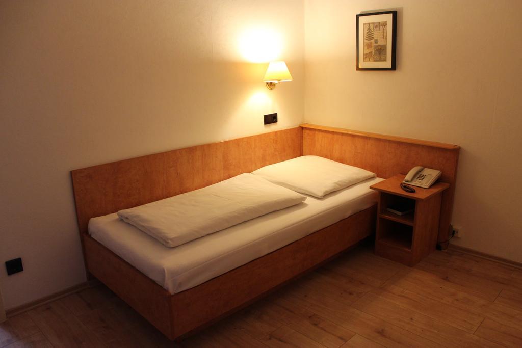Hotel Gaya Bad Soden am Taunus Chambre photo