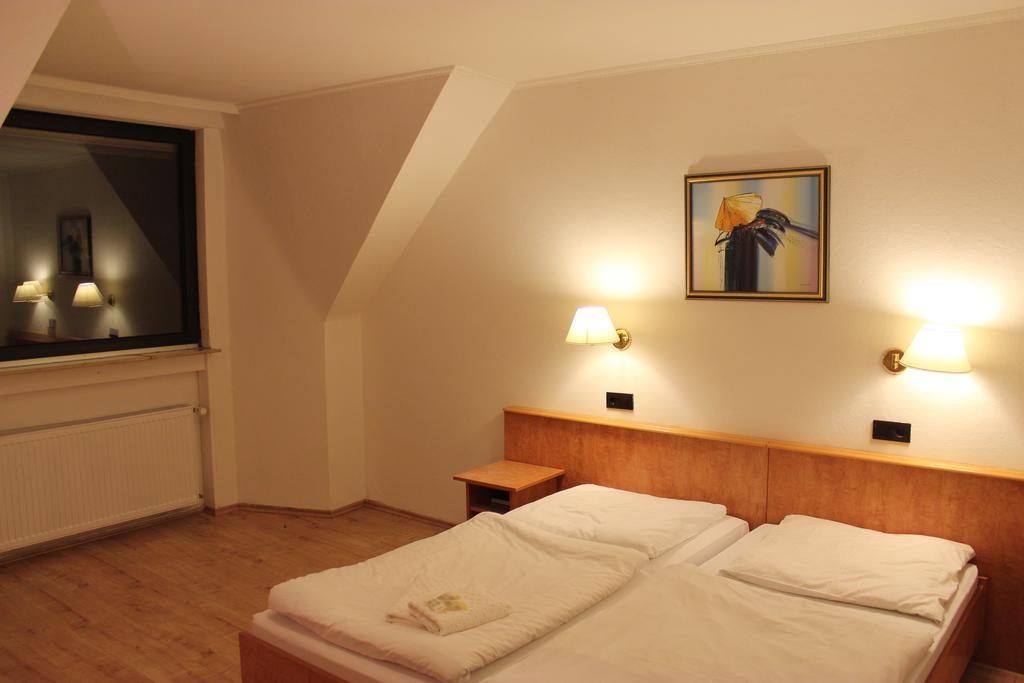 Hotel Gaya Bad Soden am Taunus Chambre photo